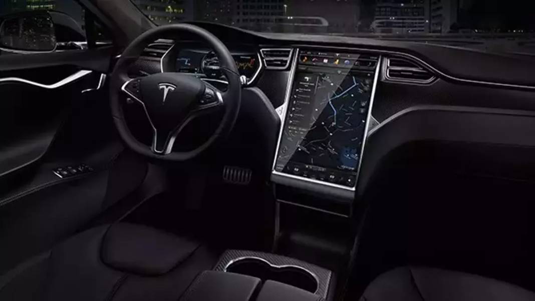 Tesla'nın bilinmeyen 8 gizli özelliği! Şifreli torpido, gizli kapı açma yeri, kör nokta... Tesla kullanmayanların canı kalacak 3